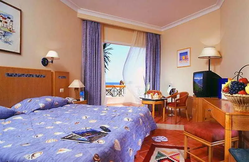 Ivy Cryene Island Resort & Aqua Park-1